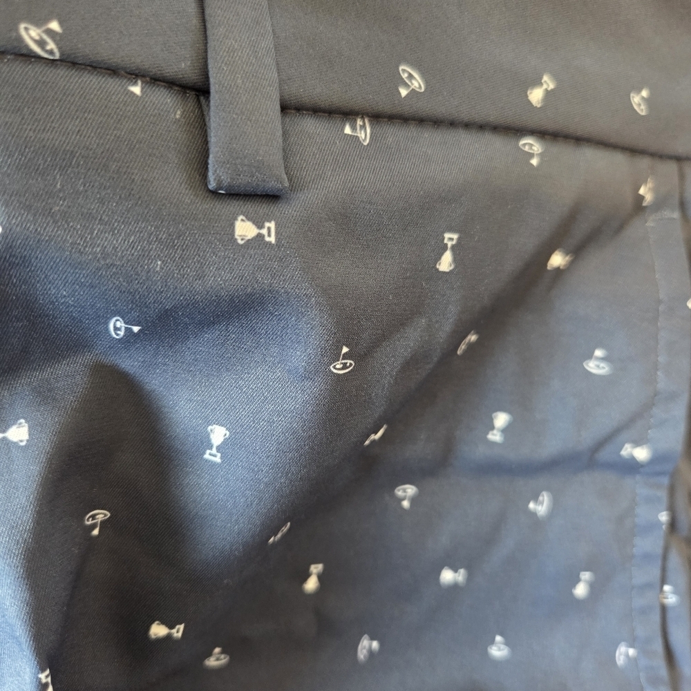Walter Hagen Men's Performance 11 Printed Golf Shorts - Size 36 Navy Tiny Icons